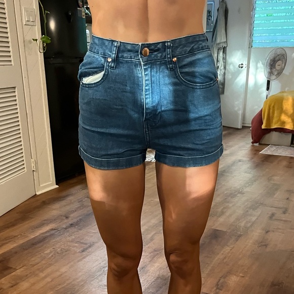 High rise F21 shorts - Picture 1 of 3